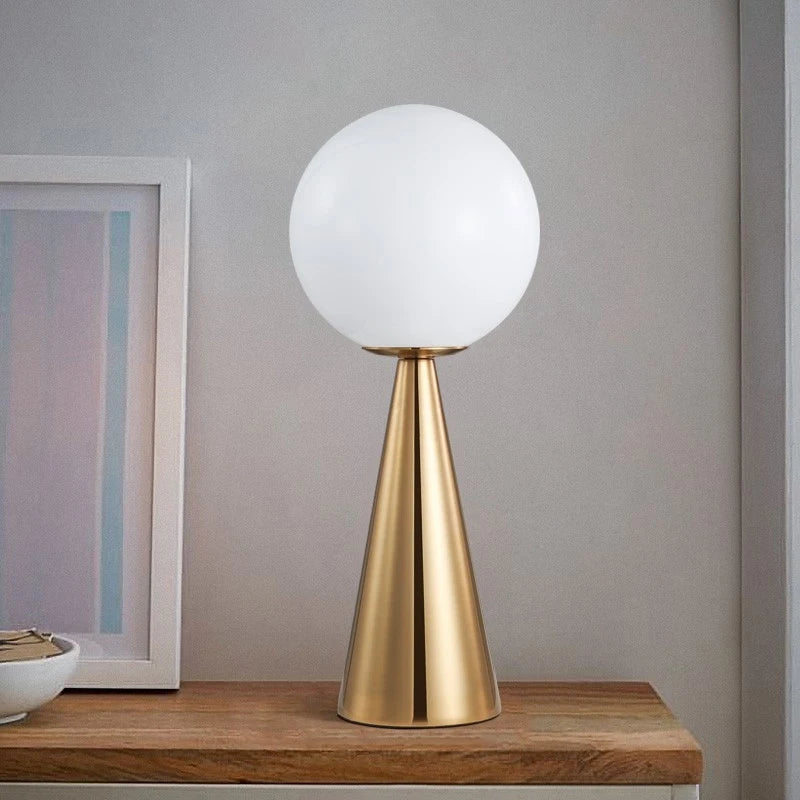 Postmodern Bedside Art Table Lamp Creative Cone Golden Glass Bedside Bar Cafe Livring Room Decoration Lamp