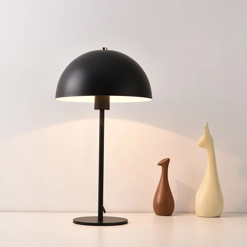 Modern Metal Mushroom Table Lamp for Bedroom Bedside Study Room Creative Iron LED Desk Light Minimalist Home Decoration Fixtures