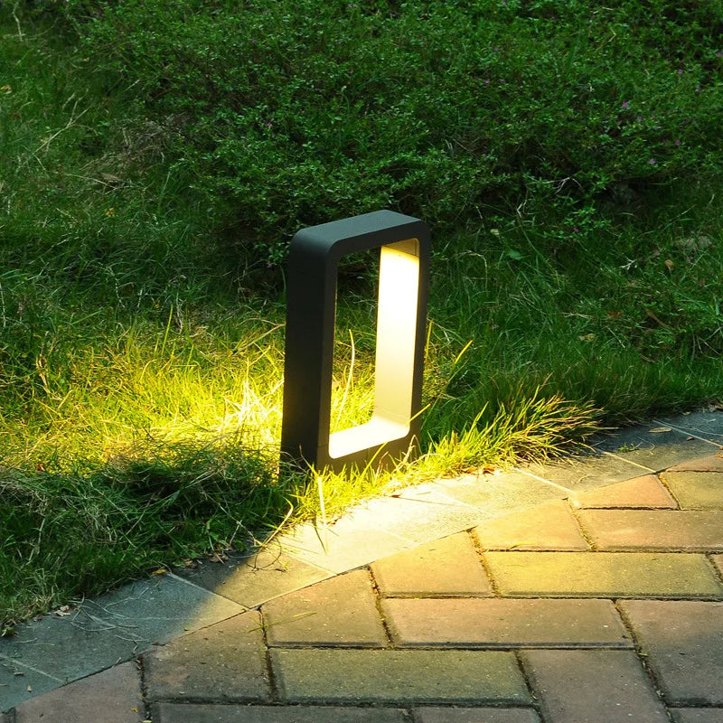 Outdoor iP65 waterproof LED lawn light. Suitable for parks, courtyards, gardens, and squares. Aluminum landscape light