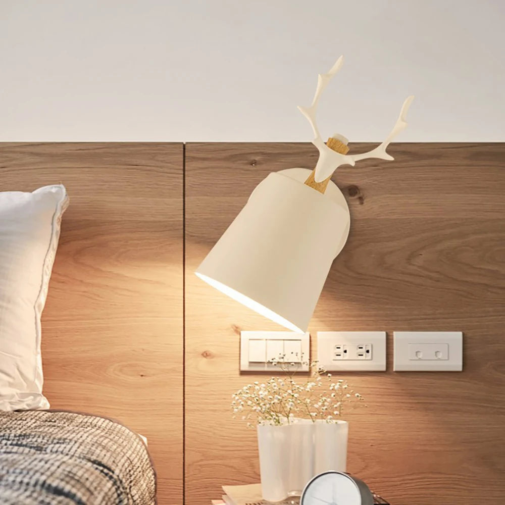 Creative Modern Wall Lamp Simple Deer Art Decor Wall Lamp Iron E27 Base Steering Head Nordic Style Sconce for Bedroom Study Room