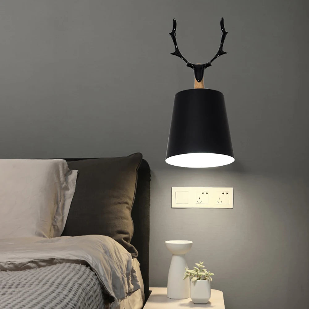 Creative Modern Wall Lamp Simple Deer Art Decor Wall Lamp Iron E27 Base Steering Head Nordic Style Sconce for Bedroom Study Room